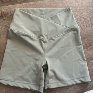 Yogalicious Women's Bike Shorts in Light Green